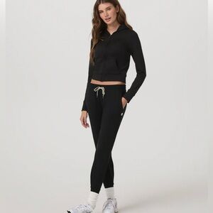 Vuori Performance Joggers